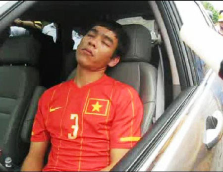 Huy Hoàng: 'Tôi lái xe gây tai nạn do say rượu'