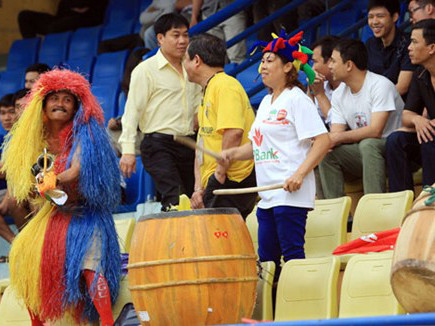 V.League và bài toán khán giả: Đi tìm thượng đế