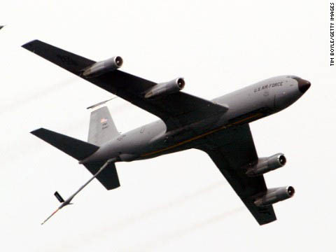 Chiếc máy bay tiếp liệu KC-135