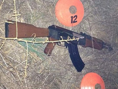 Nam sinh bị cảnh sát bắn chết do mang súng giả