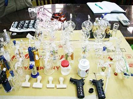 Giới trẻ chơi 'đá' chứng tỏ sành điệu