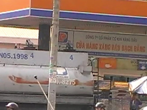 Hàng trăm nghìn lít xăng dỏm mỗi ngày