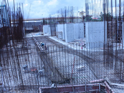 Nhiều chung cư ở ngoại thành TPHCM đang được xây dựng