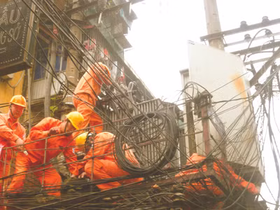 Thép và xi măng sẽ có giá điện riêng?