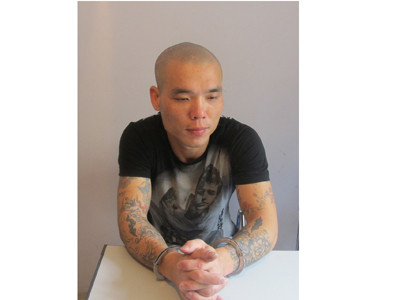 Tiếp tục bắt đối tượng tàng trữ súng và ma túy