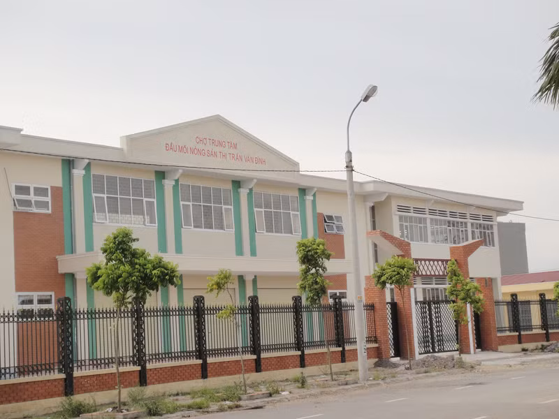 Trung tâm dịch vụ thương mại và nhà ở thị trấn Vân Đình, một trong những dự án bị người dân tố cáo
