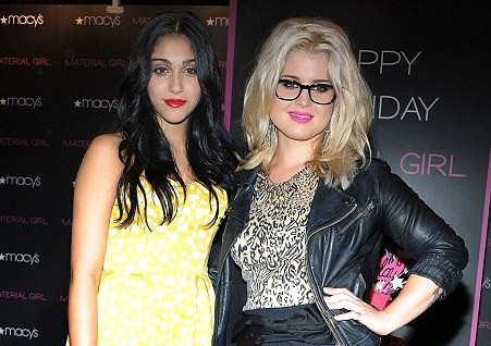 Con gái Madonna sành điệu hơn mẹ