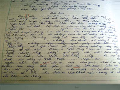 Phụ huynh sửng sốt với món 'canh gà Thọ Xương'