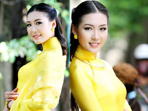 Á hậu Thùy Trang rạng rỡ đón xuân