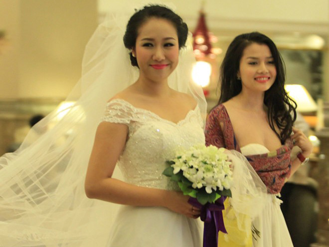 Ảnh hôn lễ lãng mạn của Ngô Phương Lan
