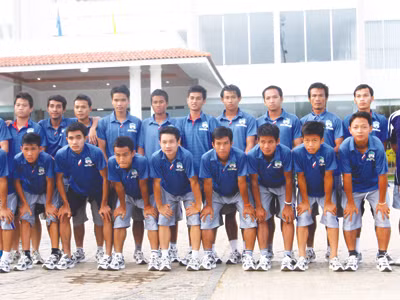 Bóng đá Lào ảnh hưởng từ bầu Đức?