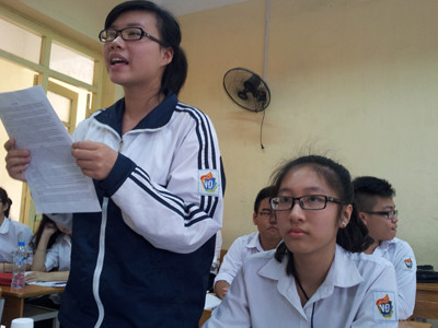 Thí sinh mùa tuyển sinh 2013 hỏi về hồ sơ