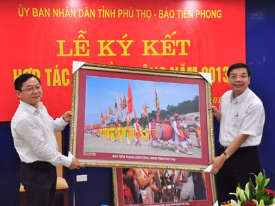 Tiền Phong hợp tác truyền thông với vùng quê Đất Tổ