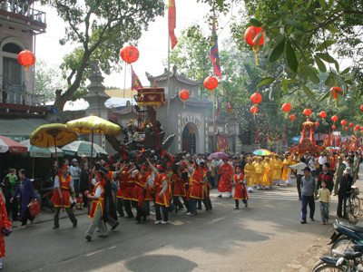 Phố Hiến: Đình, đền rộn ràng khai hội