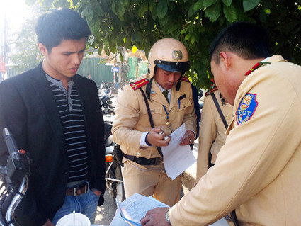 Tướng Nhanh yêu cầu xử lý nghiêm vụ đi BMW X6 không biển