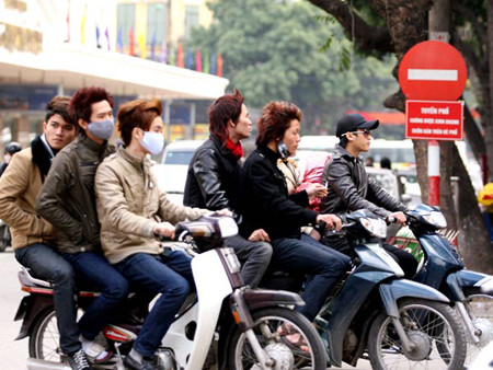 Phạm luật giao thông không được xét thi đua