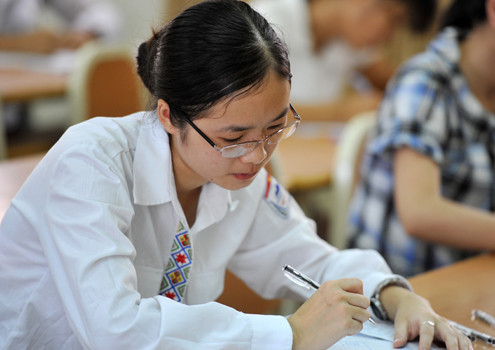 Điểm chuẩn ĐH Hải Phòng, Kinh doanh và Công nghệ Hà Nội