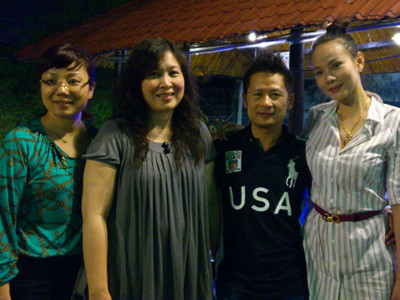 Phát hiện Bằng Kiều bí mật đi ăn tối tại Sài Gòn