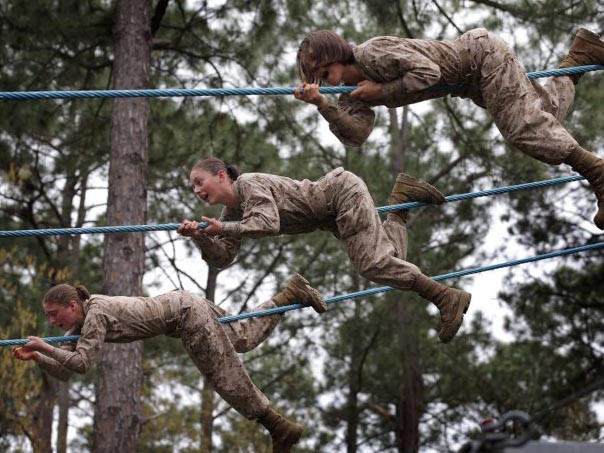 Những 'bóng hồng' Thủy quân Lục chiến Mỹ