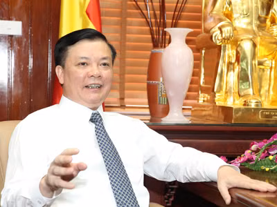 Kiểm soát nợ công, gỡ khó doanh nghiệp