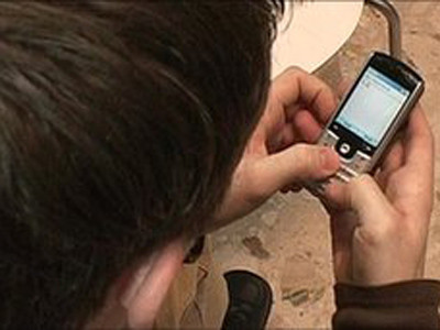 Gọi điện 'mách' cảnh sát vì phải làm việc nhà