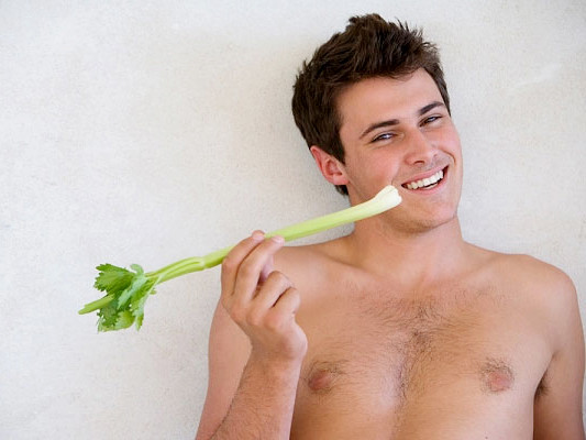 Ăn nhiều cần tây sẽ giảm số lượng tinh trùng