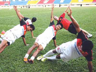 ĐTVN tập nhẹ chuẩn bị cho VFF Cup