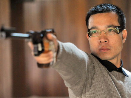 Đội bắn súng mang nửa tấn hành lý