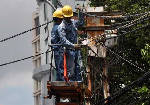 Hủy kế hoạch đưa 400 sếp đi nước ngoài