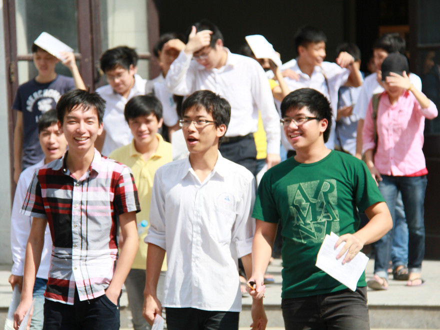 20 trường công bố điểm thi