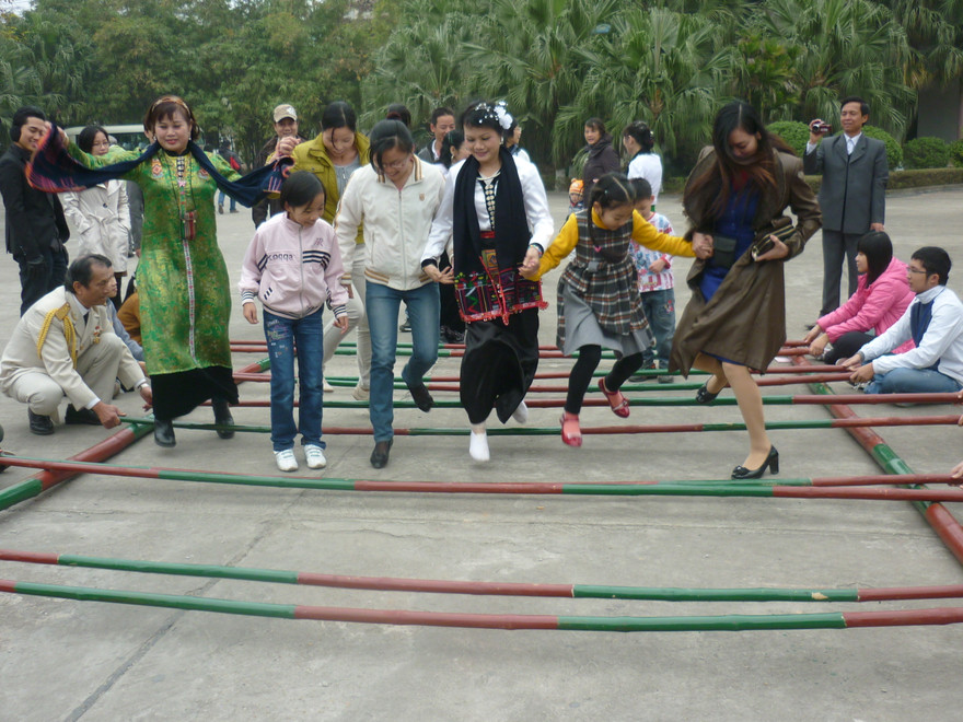 Hào hứng nhảy sạp