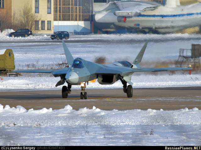 Thử nghiệm PAK FA T-50 vào tháng 3-2012