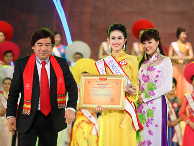 Thí sinh tung tin Hoa hậu các dân tộc mua giải nhận lỗi