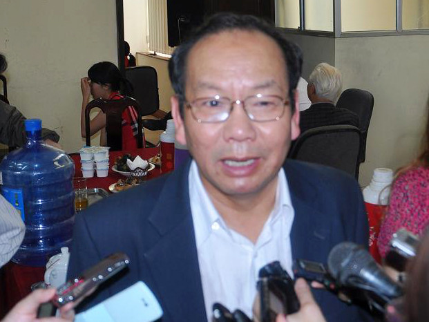 PGS.TS Nguyễn Đăng Vang trao đổi bên lề hội thảo