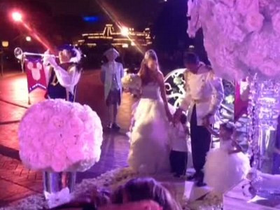 Mariah Carey kỷ niệm ngày cưới như chuyện cổ tích