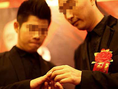 Đề xuất bỏ quy định cấm hôn nhân đồng giới