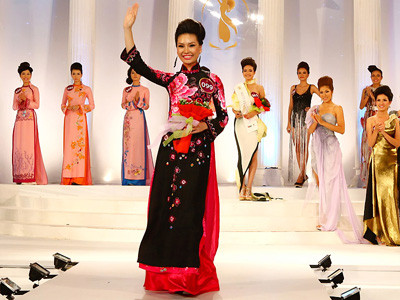 Tước danh hiệu 'Người đẹp áo dài' cuộc thi Hoa Hậu Thế giới Người Việt