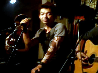 Một chàng trai bị các sao Việt ‘nhập hồn’