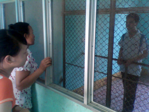 Cuộc gặp của mẹ con tử tù 9X trước ngày tiêm thuốc độc