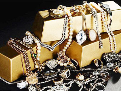 Bới rác tìm túi vàng