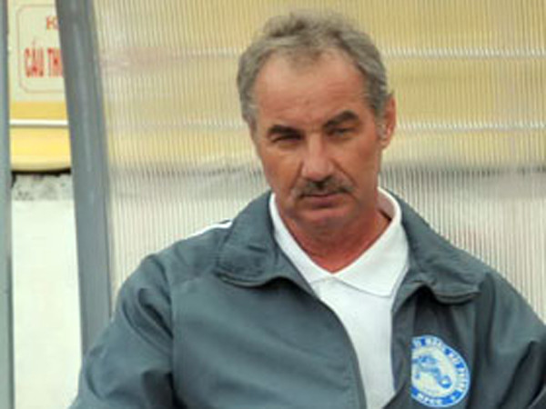 Alfred Riedl: 'Tôi bị sa thải vì động cơ chính trị'