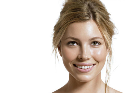 Jessica Biel không đau khổ khi chia tay bồ