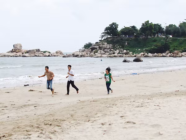 Hòn Chồng chồng dự án