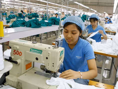 Ngổn ngang tái cơ cấu