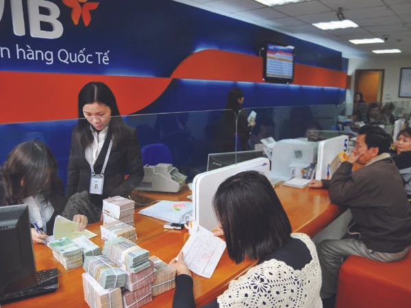 Hàng ngàn tỷ rút khỏi ngân hàng đi đâu?