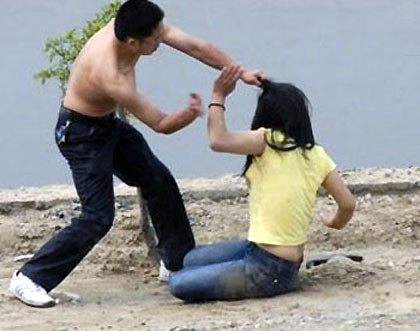 Bi hài sống thử vì tình và tiền