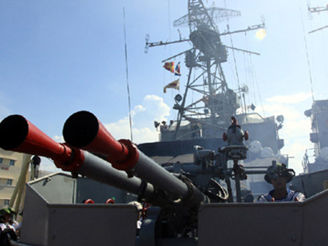 Khám phá uy lực lưới lửa phòng không trên tàu chiến Việt Nam