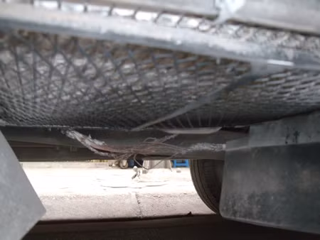 Mercedes phát lửa, khách nước ngoài xanh mặt