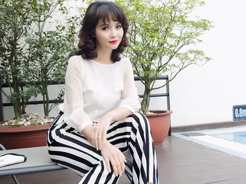 Mai Thu Huyền: Gợi cảm như thiếu nữ 20