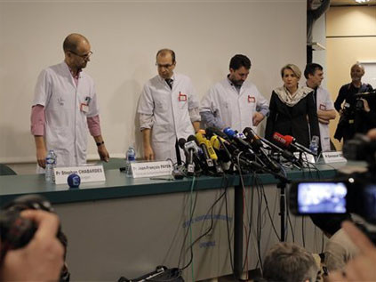 Michael Schumacher tạm thời qua cơn nguy kịch